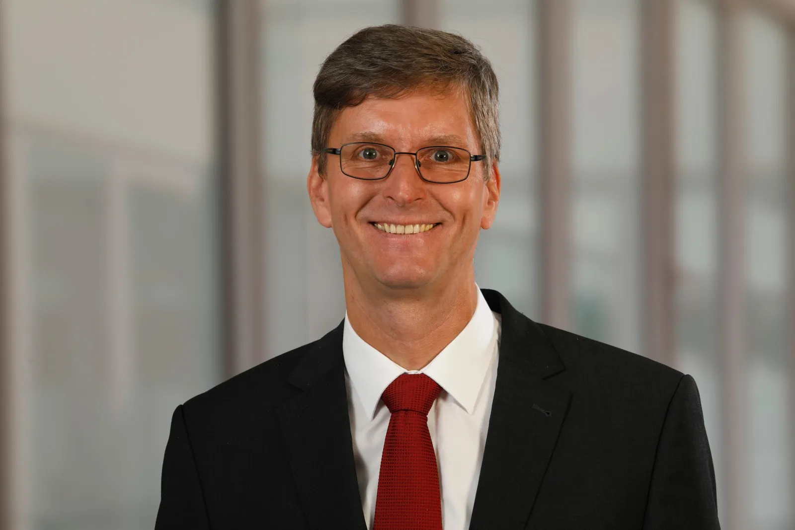 Sven Schmidt, Leiter Zentrale Dienste, Sweco: „Prinzipiell lässt sich jede Tätigkeit outsourcen. Doch die Aufgabe der Kontrolle und Koordination der Dienstleister verbleibt immer beim Fuhrparkleiter.“